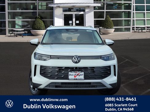 New 2026 Volkswagen Tiguan SE AWD/4WD image 2