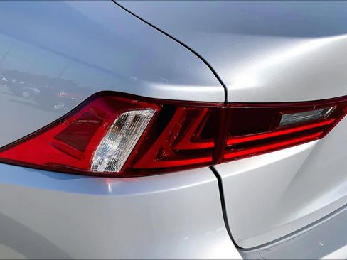 Used 2015 Lexus IS 250 image 28