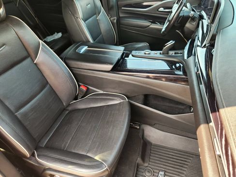 Used 2021 Cadillac Escalade Sport w/ LPO, ONYX Package AWD/4WD image 16