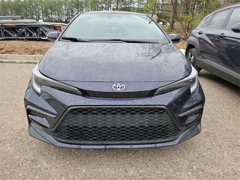 Used 2023 Toyota Corolla SE image 2