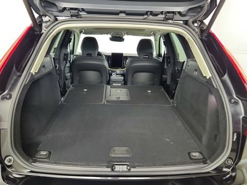 Used 2026 Volvo XC60 B5 Core AWD/4WD image 41
