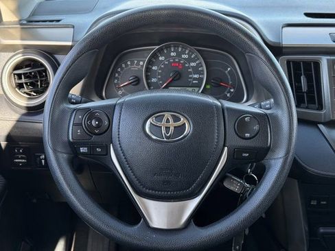 Used 2015 Toyota RAV4 LE image 13