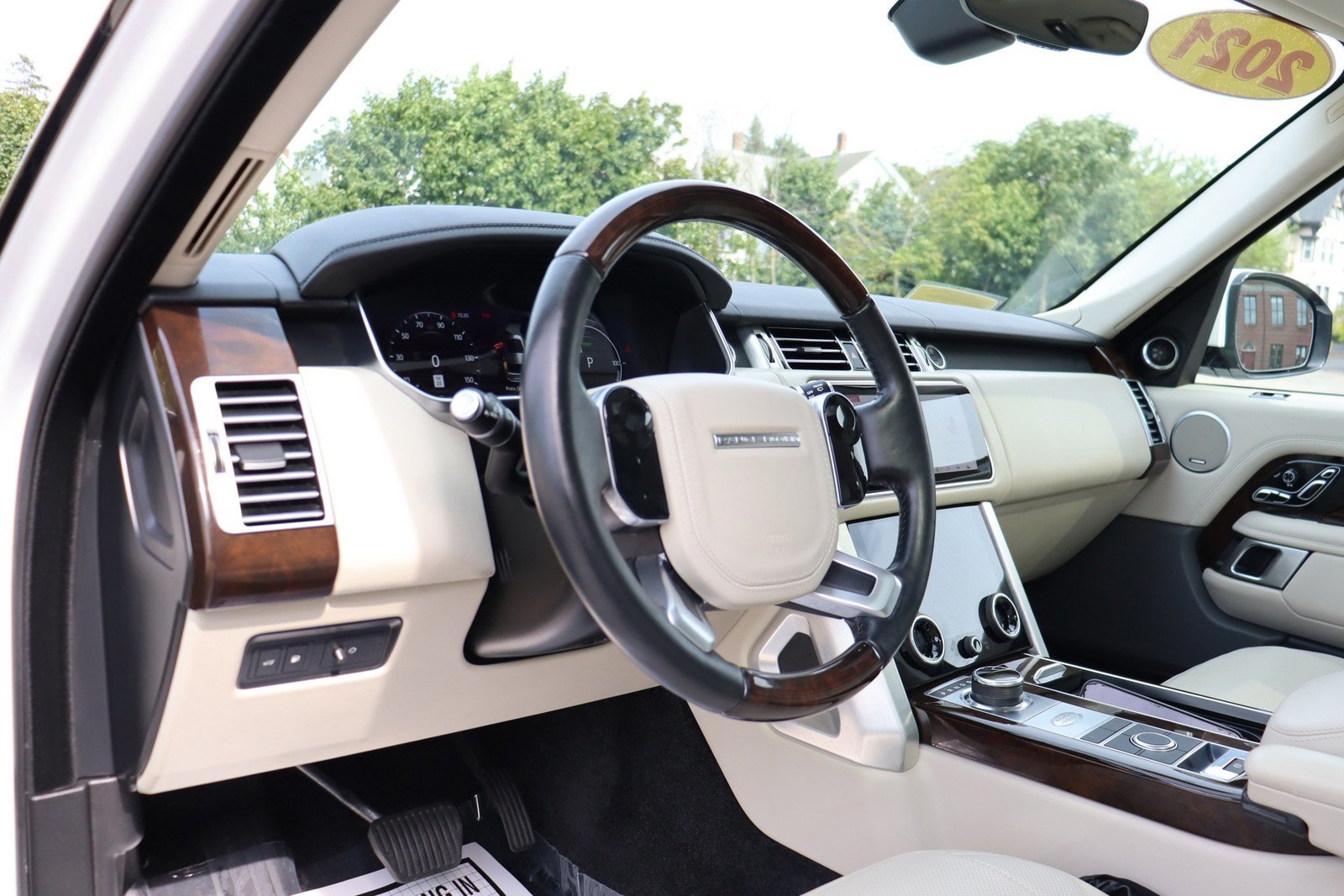 Used 2021 Land Rover Range Rover HSE AWD/4WD image 12