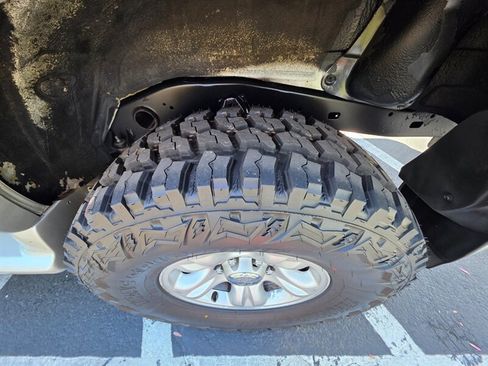 Used 2001 Toyota 4Runner SR5 AWD/4WD image 20