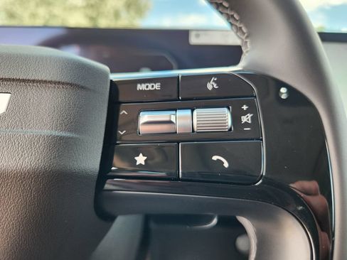 New 2027 Kia Carnival SX w/ Dark Edition Package FWD image 15
