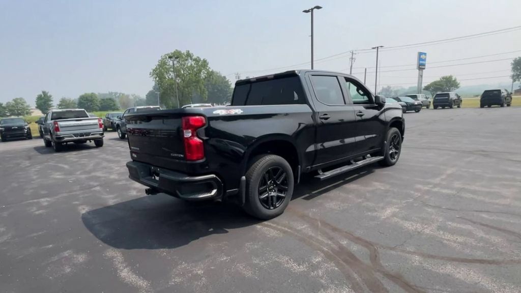 Used 2023 Chevrolet Silverado 1500 Custom AWD/4WD image 8