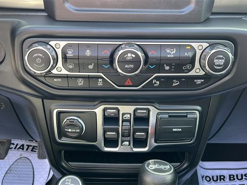 Used 2020 Jeep Wrangler Unlimited Sahara w/ Safety Group image 25