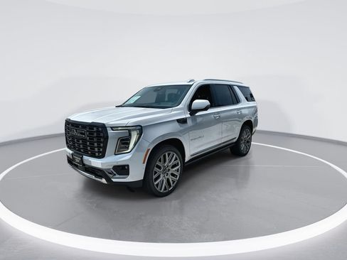 New 2026 GMC Yukon Denali Ultimate w/ LPO, Floor Liner Package AWD/4WD image 4