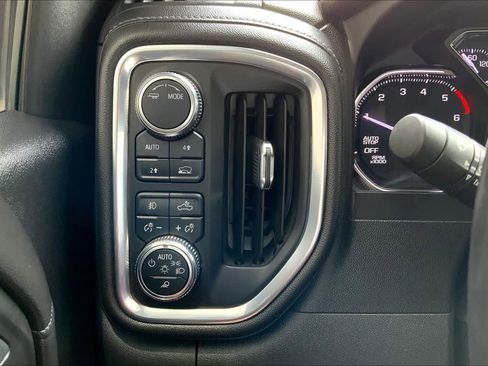 Used 2021 GMC Sierra 1500 SLT image 36