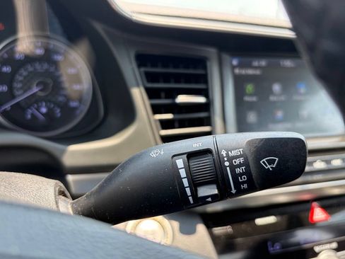 Used 2020 Hyundai Elantra Value Edition w/ Cargo Package (C1) FWD image 35