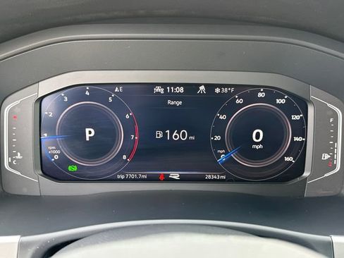 Certified 2023 Volkswagen Atlas Cross Sport SEL R-Line image 17