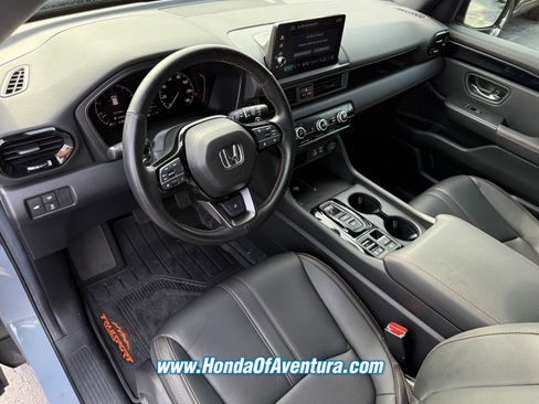 Certified 2025 Honda Pilot TrailSport image 22