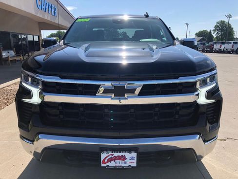 Used 2024 Chevrolet Silverado 1500 LT AWD/4WD image 6
