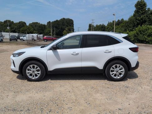 Used 2024 Ford Escape Active AWD/4WD image 2