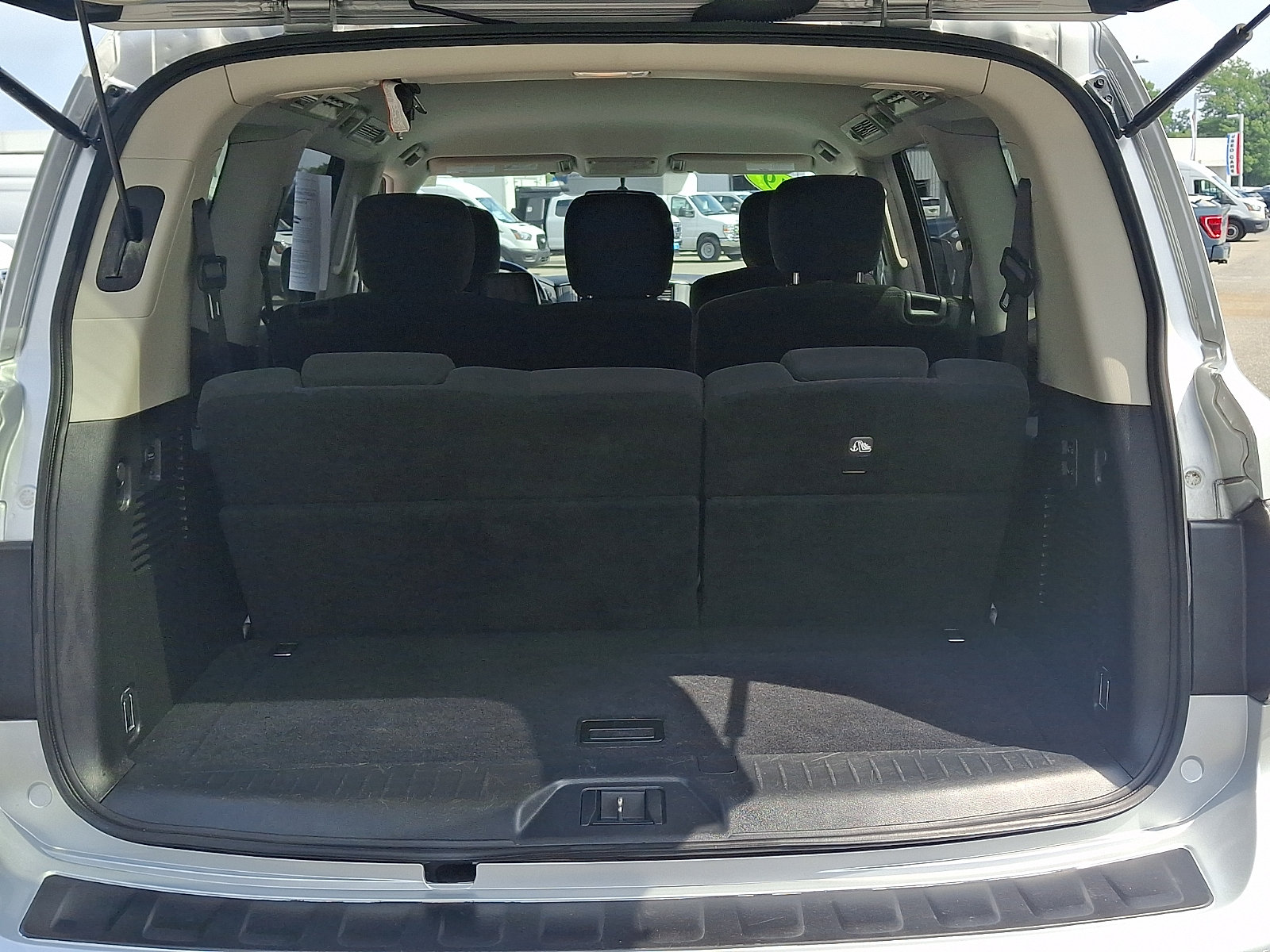 Used 2019 Nissan Armada SV w/ Driver Package AWD/4WD image 30