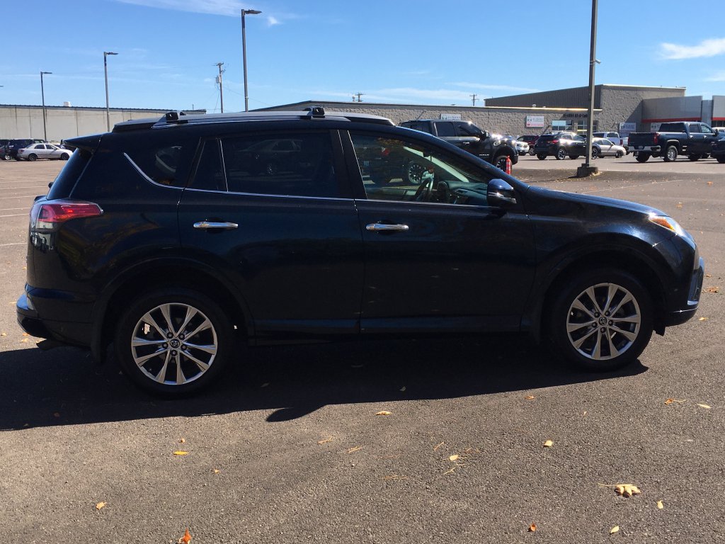 Used 2017 Toyota RAV4 Platinum w/ All Weather Liner Package AWD/4WD image 8
