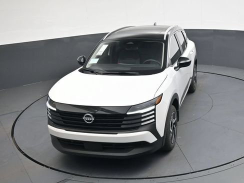 Certified 2026 Nissan Kicks SV w/ SV Premium Package FWD image 39