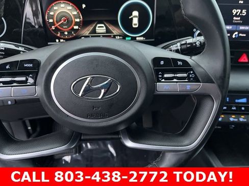 Used 2021 Hyundai Elantra SEL w/ Convenience Package image 17