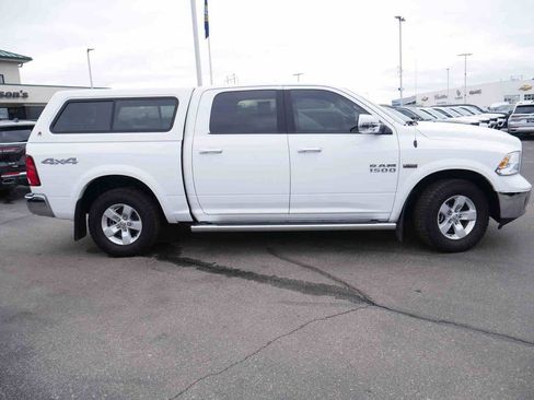 Used 2018 RAM 1500 SLT image 24