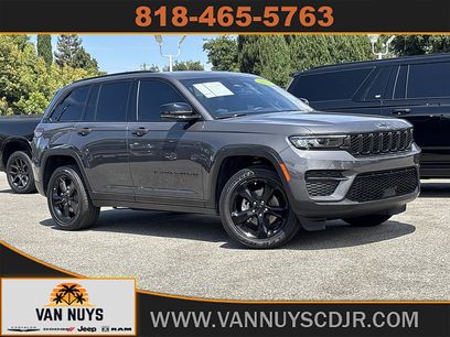 Used 2023 Jeep Grand Cherokee Altitude