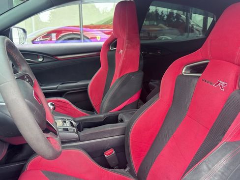 Used 2019 Honda Civic Type R image 4