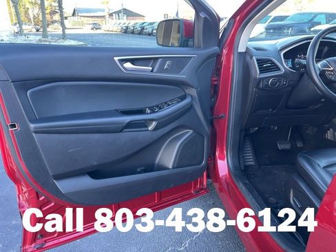 Used 2020 Ford Edge SEL w/ Convenience Package image 4