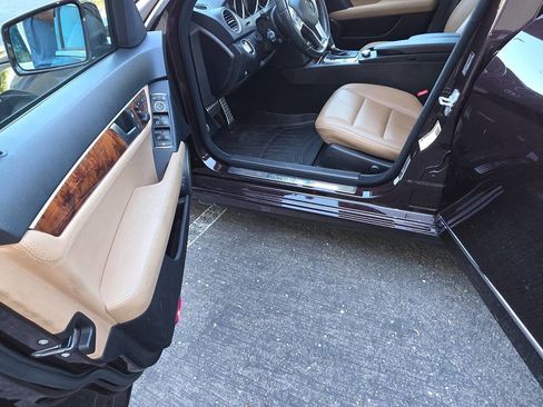 Used 2012 Mercedes-Benz C 250 Sedan image 14