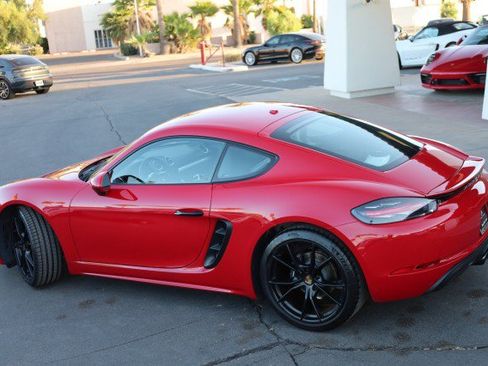 Used 2019 Porsche 718 Cayman RWD image 16