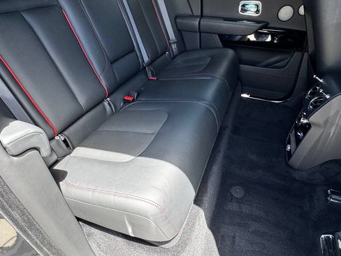 Used 2021 Rolls-Royce Cullinan AWD/4WD image 34