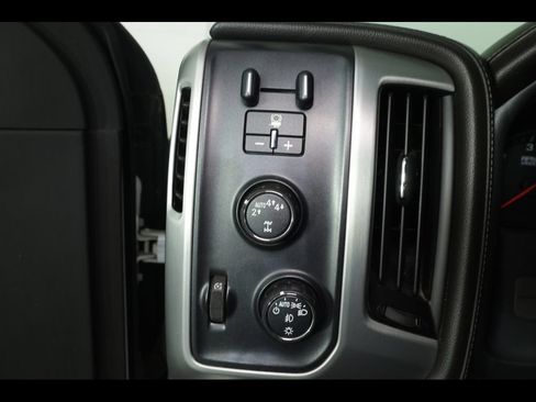 Used 2017 GMC Sierra 1500 SLE w/ SLE Value Package AWD/4WD image 11