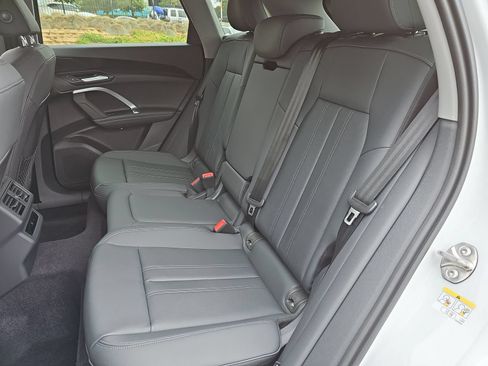 New 2026 Audi Q5 2.0T AWD/4WD image 15
