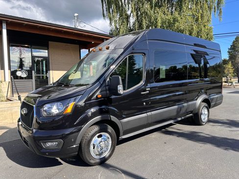 Used 2025 Ford Transit 350 XLT AWD/4WD image 5