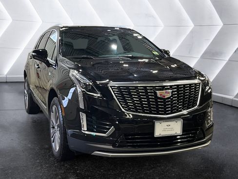 Certified 2025 Cadillac XT5 Premium Luxury FWD image 8