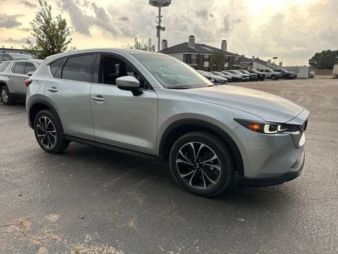 Used 2022 MAZDA CX-5 AWD 2.5 S w/ Premium Package image 18