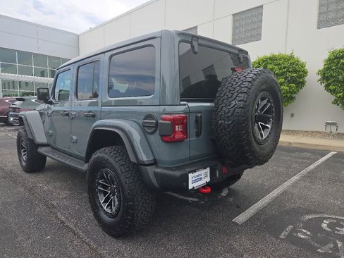 Used 2024 Jeep Wrangler Unlimited Rubicon AWD/4WD image 6