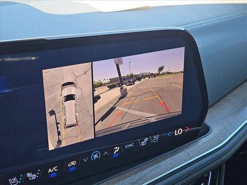 New 2026 Chevrolet Tahoe High Country AWD/4WD image 13