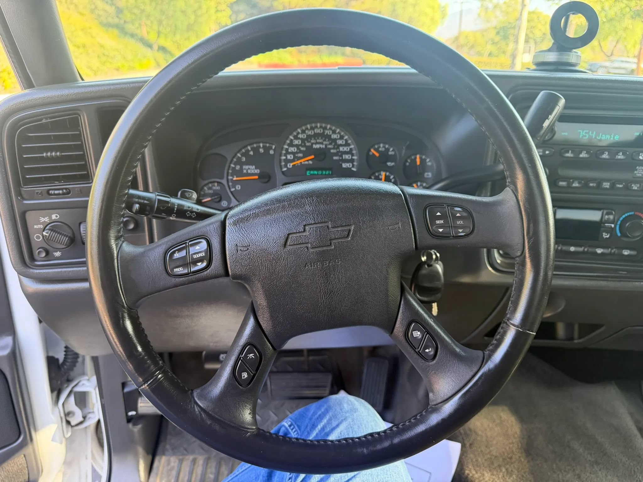 Used 2004 Chevrolet Silverado 2500 LS RWD image 19