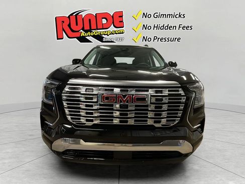 New 2026 GMC Terrain Denali w/ LPO, Black Badging Package image 9