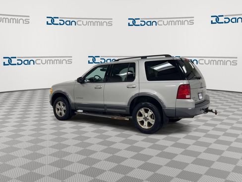 Used 2004 Ford Explorer XLT image 6