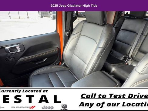 Used 2025 Jeep Gladiator Sport image 22