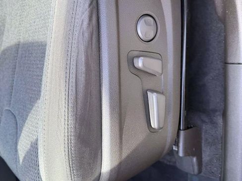 Used 2019 Hyundai Santa Fe SEL image 12