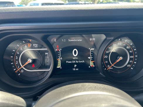 New 2025 Jeep Gladiator Sport image 18