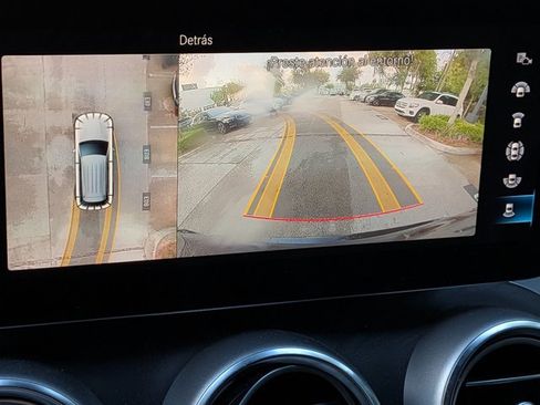 Certified 2022 Mercedes-Benz GLC 300 image 11