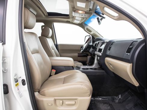 Used 2013 Toyota Sequoia Platinum AWD/4WD image 11