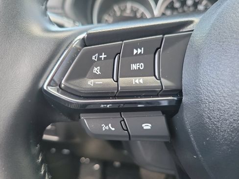 Certified 2025 MAZDA CX-5 AWD 2.5 S w/ Preferred Package image 6