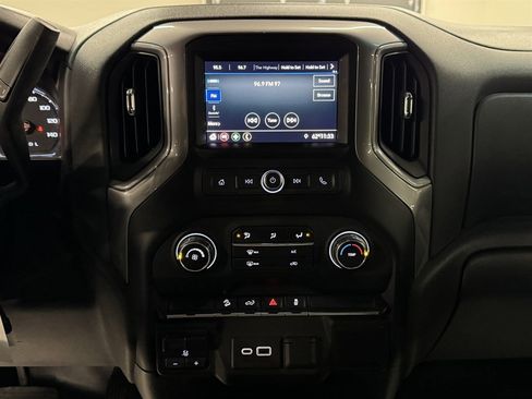 Used 2021 Chevrolet Silverado 1500 Custom Trail Boss image 35