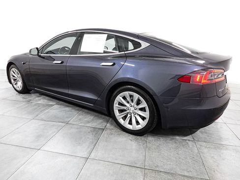 Used 2016 Tesla Model S AWD image 4