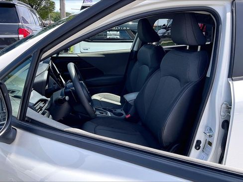Used 2024 Subaru Crosstrek 2.0i Premium AWD/4WD image 23