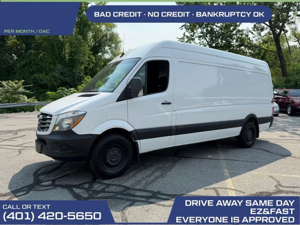 Used 2017 Freightliner Sprinter 2500 RWD image 3