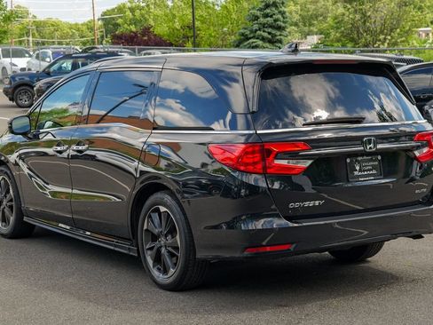 Used 2023 Honda Odyssey Elite image 5